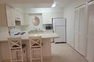 109 SE Village Dr, Port Saint Lucie, FL 34952 - Photo 4