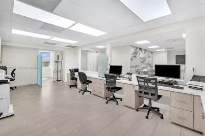 1 SW 129th Ave #401, Pembroke Pines, FL 33027 - Photo 4