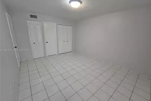 4845 NW 7th St, Miami, FL 33126 - Photo 8