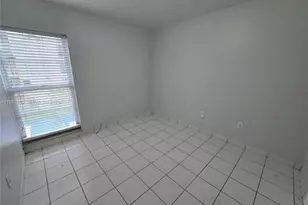 4845 NW 7th St, Miami, FL 33126 - Photo 18