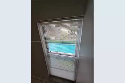 4845 NW 7th St #309-5, Miami, FL 33126 - Photo 44