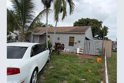 671 NE 1st Pl, Hialeah, FL 33010 - Photo 1