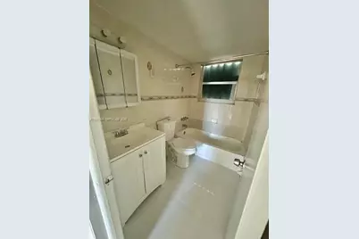 1725 W 60th St #F316, Hialeah, FL 33012 - Photo 8