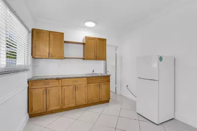 201 SW 51st Ct #3, Miami, FL 33134 - Photo 4