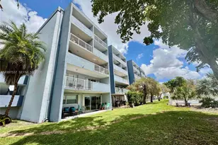 9375 Fontainebleau Blvd, Miami, FL 33172 - Photo 28