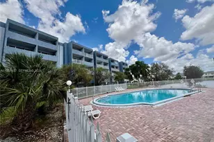9375 Fontainebleau Blvd, Miami, FL 33172 - Photo 26
