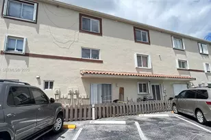511 NW 82nd Ave, Miami, FL 33126 - Photo 12