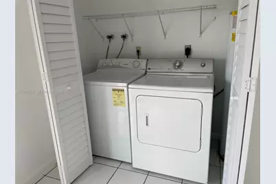 9771 SW 211th St, Cutler Bay, FL 33189 - Photo 8