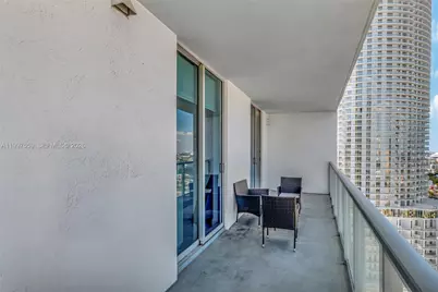 185 SW 7th St #2303, Miami, FL 33130 - Photo 10
