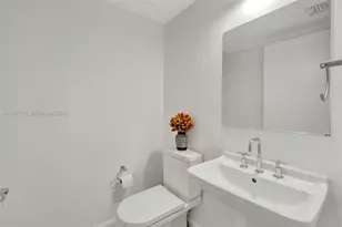 185 SW 7th St, Miami, FL 33130 - Photo 26