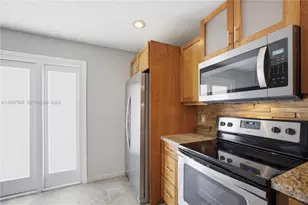690 SE 23rd Ave, Pompano Beach, FL 33062 - Photo 4