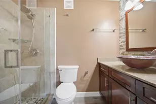 690 SE 23rd Ave, Pompano Beach, FL 33062 - Photo 16