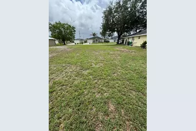 399 SW Ridgecrest Dr, Port Saint Lucie, FL 34953 - Photo 2