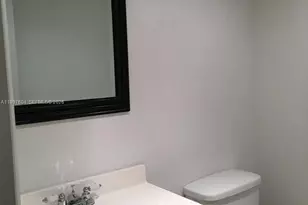 9375 Fontainebleau Blvd, Miami, FL 33172 - Photo 12