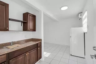 201 SW 51st Ct, Miami, FL 33134 - Photo 2