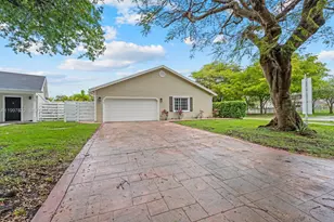 14912 SW 143rd Ct, Miami, FL 33186 - Photo 2