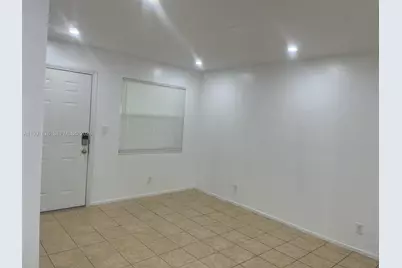 4800 NW 24th Ct #D103, Lauderdale Lakes, FL 33313 - Photo 4