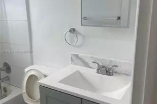 4800 NW 24th Ct, Lauderdale Lakes, FL 33313 - Photo 20