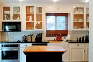 5718 SW 48th St, South Miami, FL 33155 - Photo 2