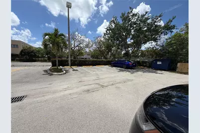 14911 SW 137th St #14911, Country Lakes, FL 33196 - Photo 4