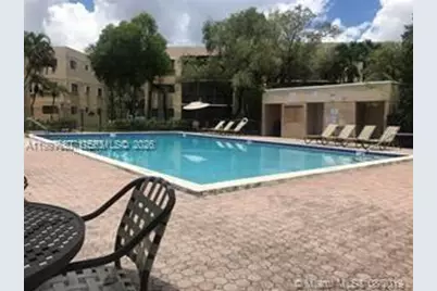 8065 SW 107 Av #321, Miami, FL 33173 - Photo 4
