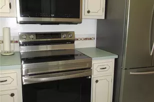 580 Egret Dr, Hallandale Beach, FL 33009 - Photo 2