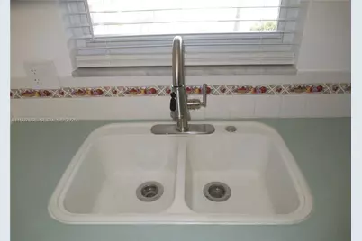 580 Egret Dr #214, Hallandale Beach, FL 33009 - Photo 20