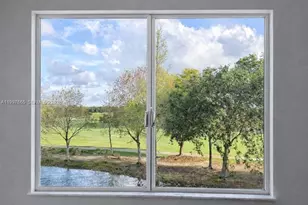 12620 Vista Isles Dr, Sunrise, FL 33325 - Photo 16