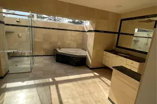 19740 W St Andrews Dr, Hialeah, FL 33015 - Photo 8