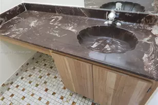 8005 SW 107th Ave, Miami, FL 33173 - Photo 10