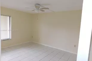 8005 SW 107th Ave, Miami, FL 33173 - Photo 4