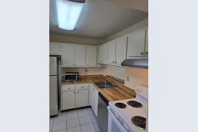 8005 SW 107th Ave #309, Miami, FL 33173 - Photo 4
