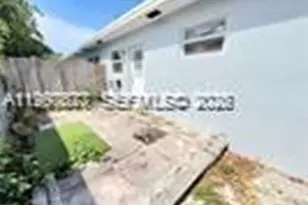 40 NW 44th St, Miami, FL 33127 - Photo 12