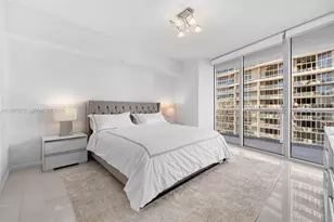 475 Brickell Ave, Miami, FL 33131 - Photo 12