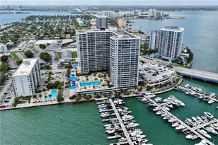 7601 E Treasure Dr, North Bay Village, FL 33141 - Photo 18