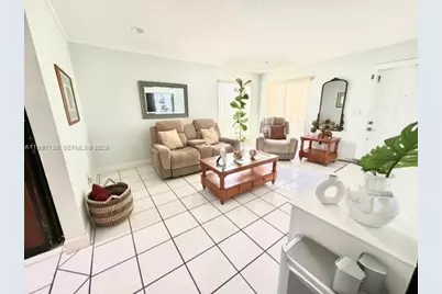 11906 SW 110th St Cir E, Miami, FL 33186 - Photo 4