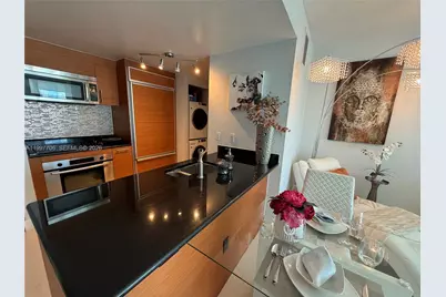 50 Biscayne Blvd #1907, Miami, FL 33132 - Photo 8