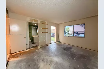 17000 NW 67th Ave #115, Hialeah, FL 33015 - Photo 26