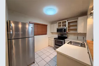 17000 NW 67th Ave #115, Hialeah, FL 33015 - Photo 6