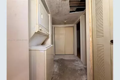 17000 NW 67th Ave #115, Hialeah, FL 33015 - Photo 14