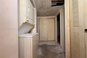 17000 NW 67th Ave, Hialeah, FL 33015 - Photo 14