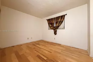 17000 NW 67th Ave, Hialeah, FL 33015 - Photo 16