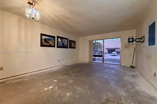 17000 NW 67th Ave, Hialeah, FL 33015 - Photo 8