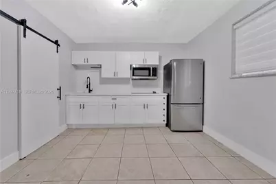 3827 SW 88th Ct, Miami, FL 33165 - Photo 18