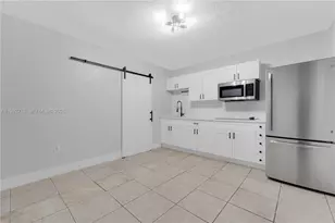 3827 SW 88th Ct, Miami, FL 33165 - Photo 22