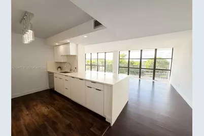 1000 Parkview Dr #531, Hallandale Beach, FL 33009 - Photo 1