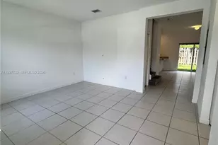 1845 SE 27th Rd, Homestead, FL 33035 - Photo 4
