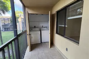 8415 SW 107th Ave, Miami, FL 33173 - Photo 12