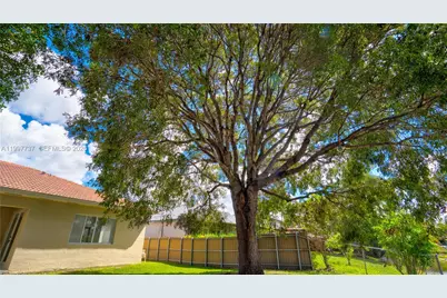 16252 SW 42nd Ter, Miami, FL 33185 - Photo 8