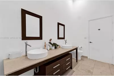 465 Brickell Ave #1406, Miami, FL 33131 - Photo 12